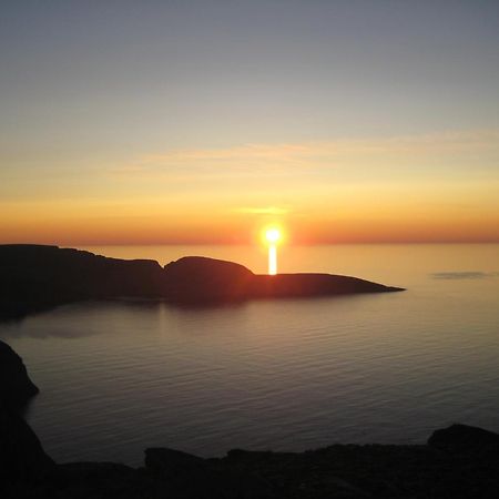 Nordkapp Camping Hotel Bagian luar foto